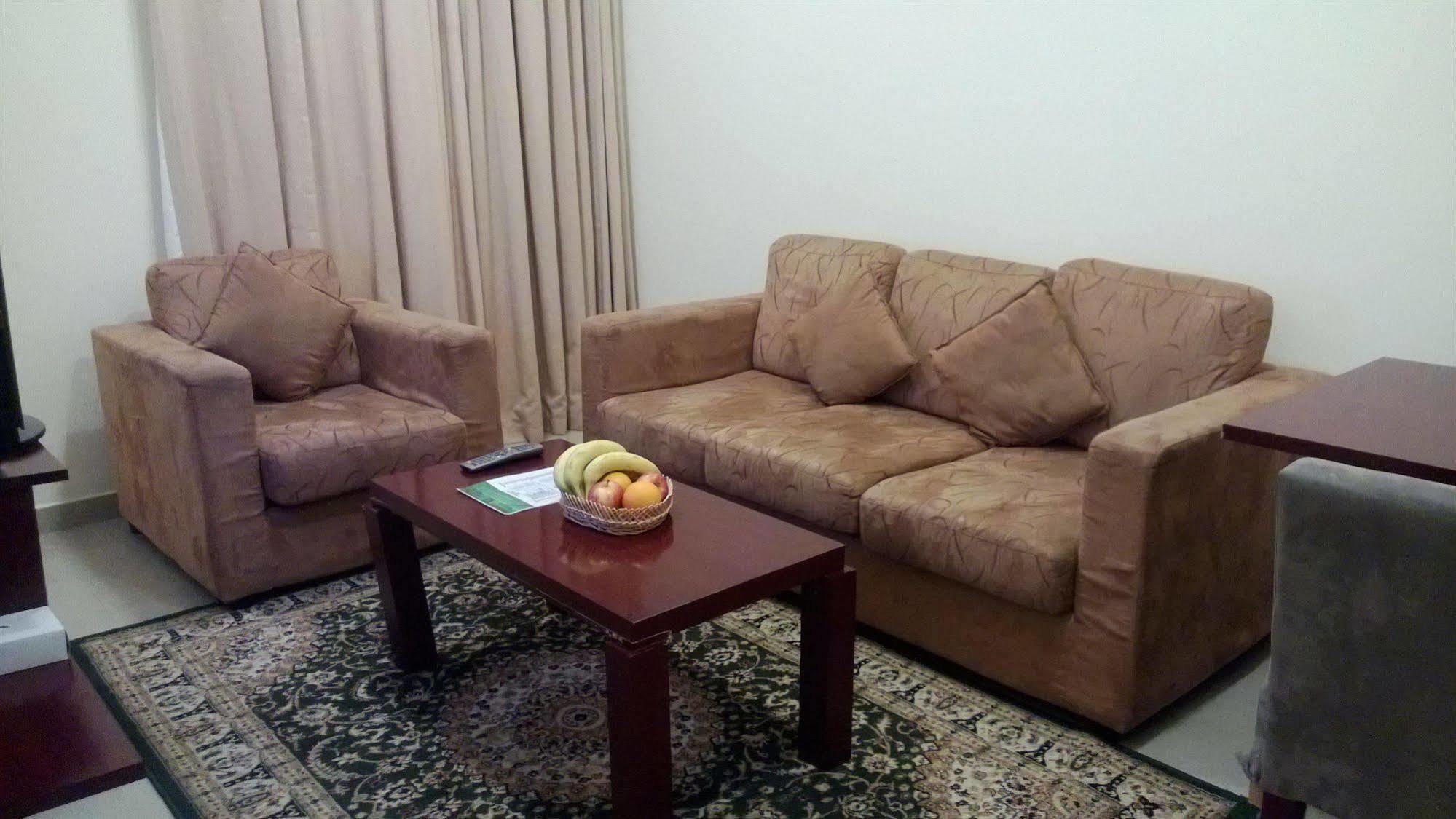 Raynor Hotel Apartments Fujairah Luaran gambar