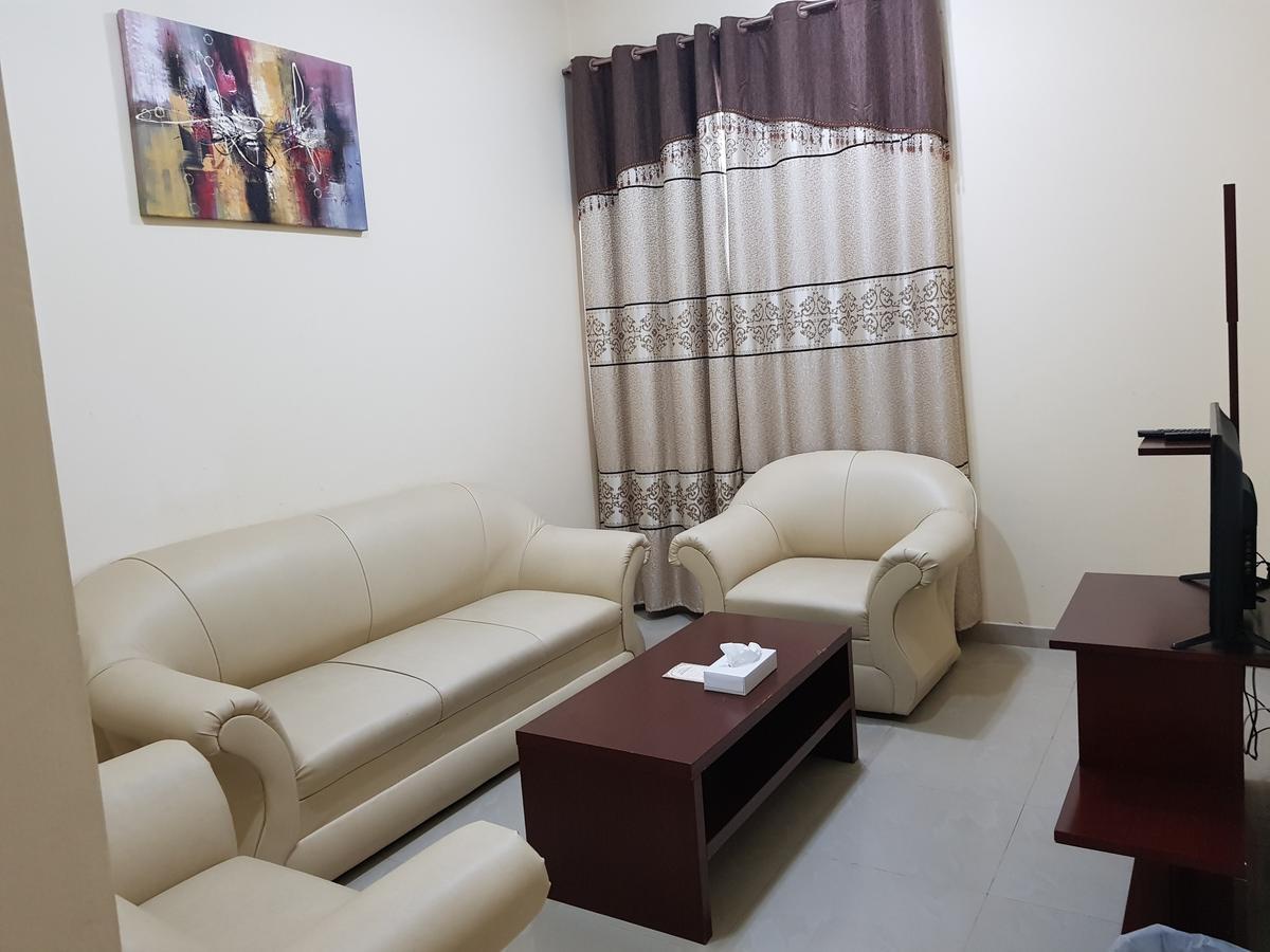 Raynor Hotel Apartments Fujairah Luaran gambar
